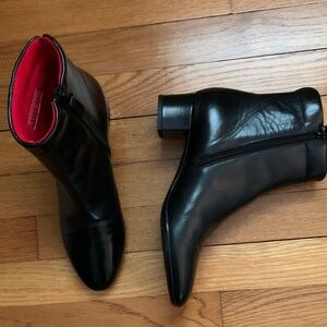 Pas de Rouge Black Ankle Boots with Red Lining 38.5